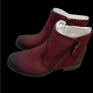Earth brand, NWT, Wine Vintage Leather Size 7